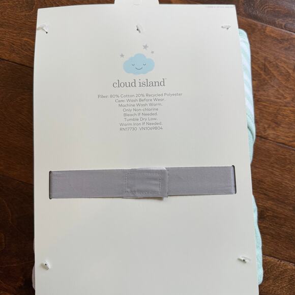 Cloud Island Infant Hooded Towels 3 Pack Boy Gender Neutral Green Gray NEW - Picture 4 of 4